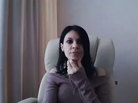 Snapshot of InjaAtHome chatting on February 15, 2025, 8:44 am InjaAtHome online show from February 15, 2025, 8:44 am