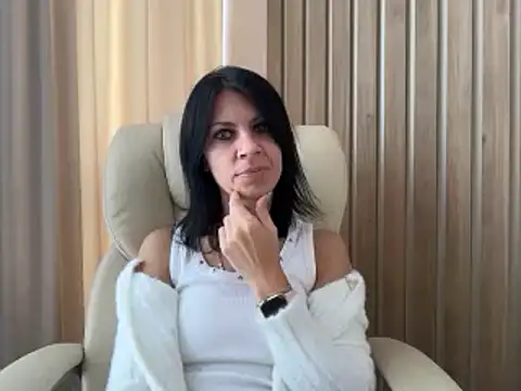 Snapshot of InjaAtHome chatting on September 11, 2025, 6:24 am InjaAtHome online show from September 11, 2025, 6:24 am