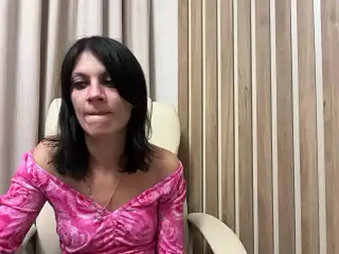 Snapshot of InjaAtHome chatting on September 16, 2025, 6:42 pm InjaAtHome online show from September 16, 2025, 6:42 pm