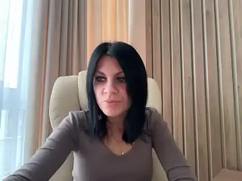 Snapshot of InjaAtHome chatting on October 13, 2025, 5:51 am InjaAtHome online show from October 13, 2025, 5:51 am