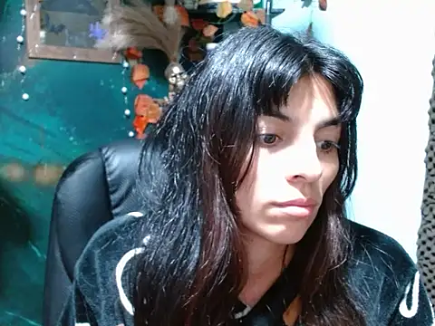 Snapshot of julieth_sex1 chatting on October 3, 2025, 3:58 am julieth sex1 online show from October 3, 2025, 3:58 am