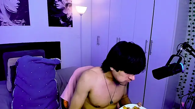 Eiden allenx online show from December 3, 2025, 4:20 am