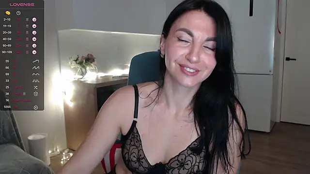 Mary love16 online show from May 26, 2026, 8:21 am