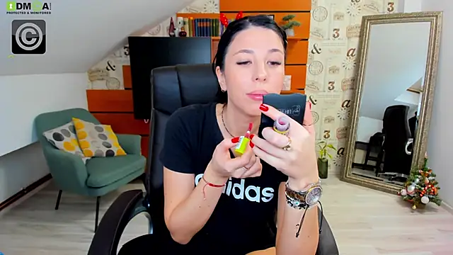 EmillyTaylor online show from December 30, 2024, 4:31 am