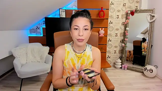 Snapshot of EmillyTaylor chatting on September 18, 2025, 3:52 am EmillyTaylor online show from September 18, 2025, 3:52 am