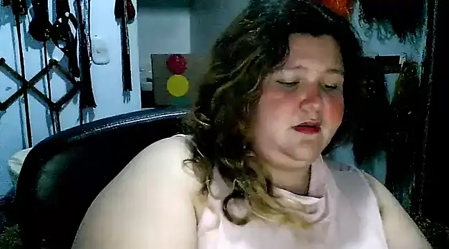 squirt322bbw online show from March 13, 2025, 7:39 pm