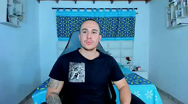 juan  jimenez online show from January 29, 2025, 4:36 am
