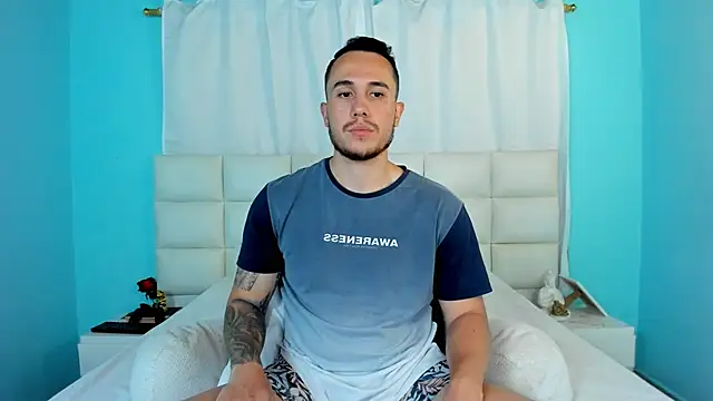 Snapshot of juan__jimenez chatting on October 4, 2025, 7:12 pm juan  jimenez online show from October 4, 2025, 7:12 pm