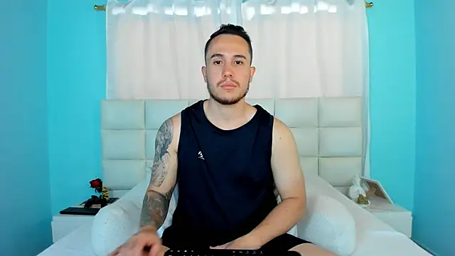 Snapshot of juan__jimenez chatting on October 6, 2025, 7:44 pm juan  jimenez online show from October 6, 2025, 7:44 pm