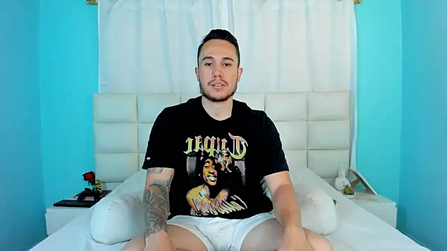 Snapshot of juan__jimenez chatting on October 15, 2025, 9:48 pm juan  jimenez online show from October 15, 2025, 9:48 pm