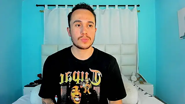 juan  jimenez online show from November 10, 2025, 3:38 am