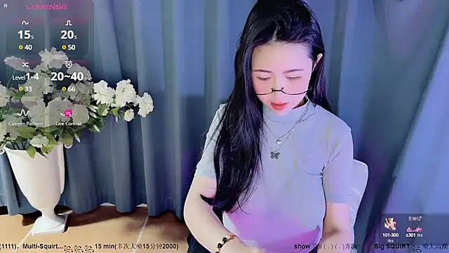 Snapshot of candy-yiyi chatting on December 16, 2024, 4:02 am candy-yiyi online show from December 16, 2024, 4:02 am