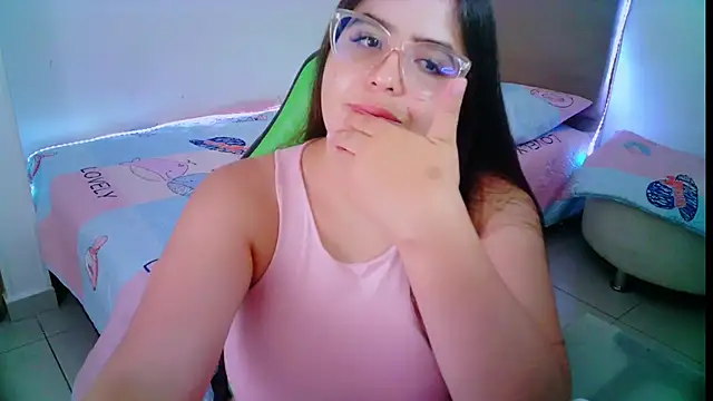  alicia z online show from February 1, 2025, 8:37 pm