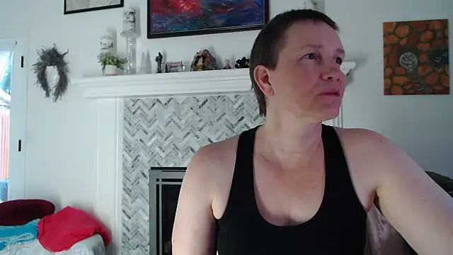 AuroraWillows online show from April 23, 2026, 12:29 pm
