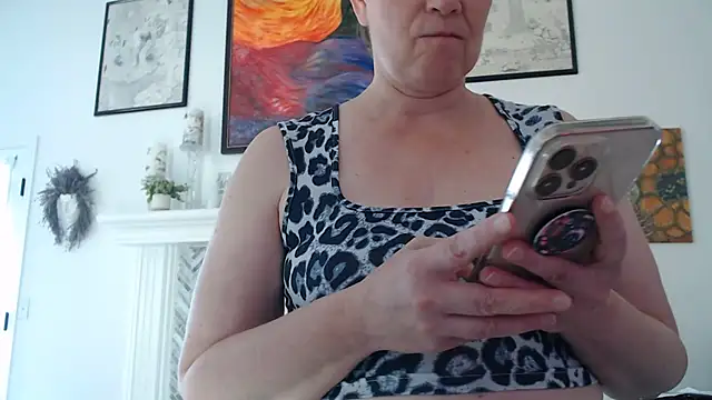 AuroraWillows online show from July 18, 2026, 5:28 pm