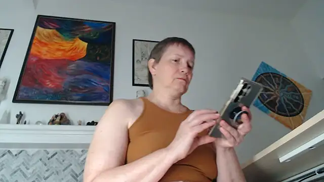 AuroraWillows online show from August 5, 2026, 11:13 am