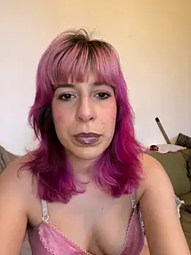 Ambredelacroix online show from April 20, 2026, 6:42 pm