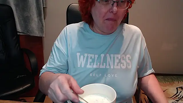 JoannaAndNeighbour online show from December 8, 2024, 4:28 pm