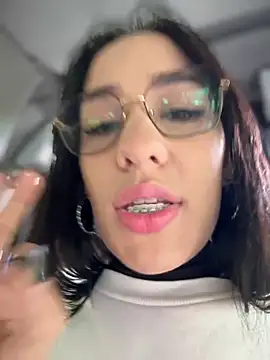 Snapshot of __IRIS__ chatting on October 10, 2025, 3:44 pm   IRIS   online show from October 10, 2025, 3:44 pm