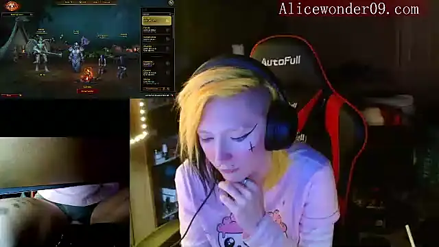 Snapshot of alicewonder09 chatting on December 22, 2024, 4:06 am alicewonder09 online show from December 22, 2024, 4:06 am