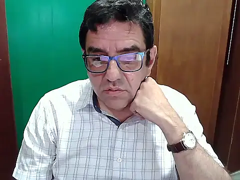 FernandoReuterG online show from October 12, 2025, 1:37 am
