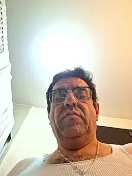 FernandoReuterG online show from January 17, 2026, 4:50 am