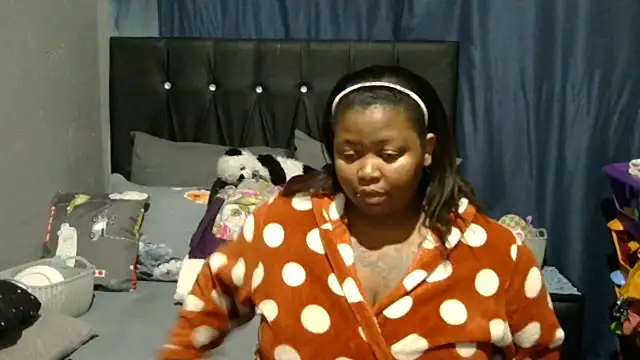 Snapshot of caramelbooty69 chatting on October 7, 2025, 7:00 pm caramelbooty69 online show from October 7, 2025, 7:00 pm