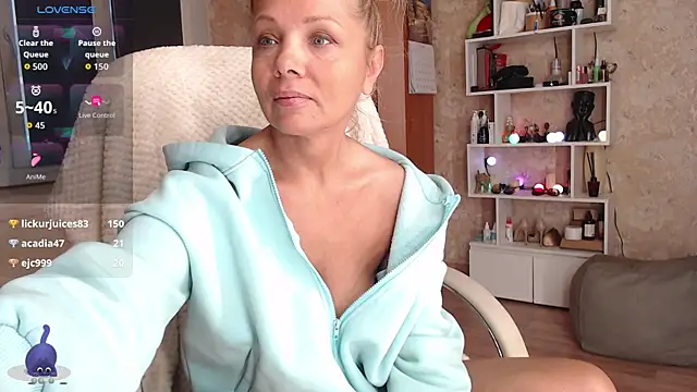  Wild roze  online show from April 28, 2026, 2:27 am