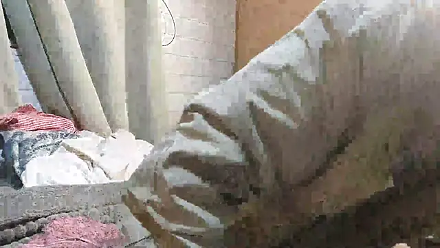 Hotcasados69 online show from May 17, 2026, 7:17 am