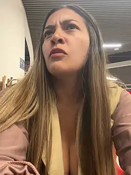 alana 69 online show from January 21, 2025, 7:28 pm