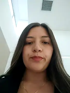 alana 69 online show from September 17, 2025, 9:16 pm