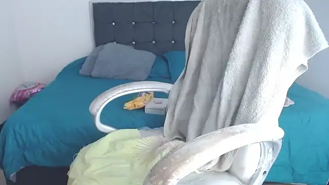 Snapshot of selena_yourmilf chatting on September 29, 2025, 6:02 pm selena yourmilf online show from September 29, 2025, 6:02 pm