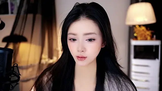 Ocean--Lili online show from April 25, 2026, 2:14 pm