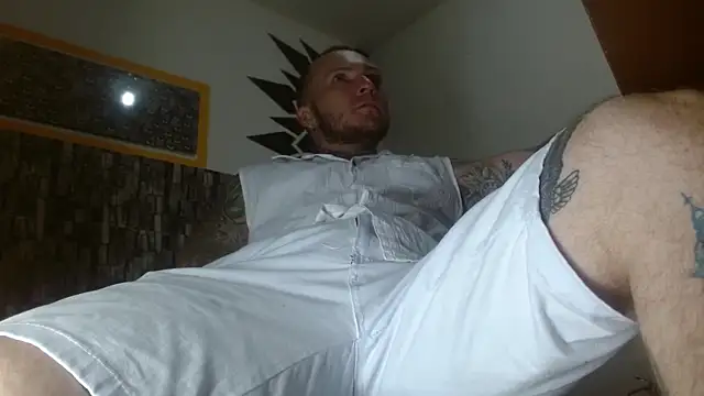 Snapshot of stripnolimits chatting on October 25, 2025, 11:32 pm stripnolimits online show from October 25, 2025, 11:32 pm