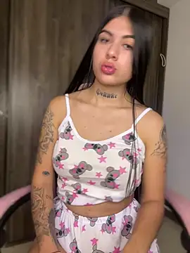 Sarasanders 4 online show from January 29, 2025, 3:12 am