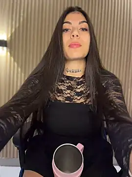 Sarasanders 4 online show from March 22, 2026, 6:50 am