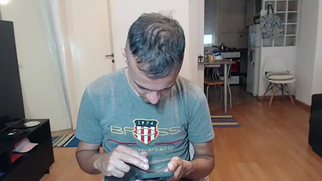 Snapshot of guachin_hunk chatting on April 4, 2026, 6:16 pm guachin hunk online show from April 4, 2026, 6:16 pm