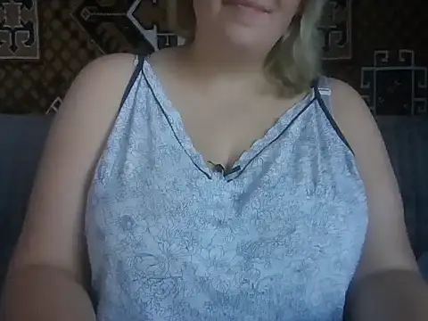 Snapshot of Diana_Britt chatting on September 14, 2025, 5:28 am Diana Britt online show from September 14, 2025, 5:28 am