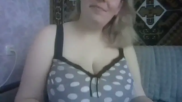 Snapshot of Diana_Britt chatting on April 8, 2026, 5:29 am Diana Britt online show from April 8, 2026, 5:29 am