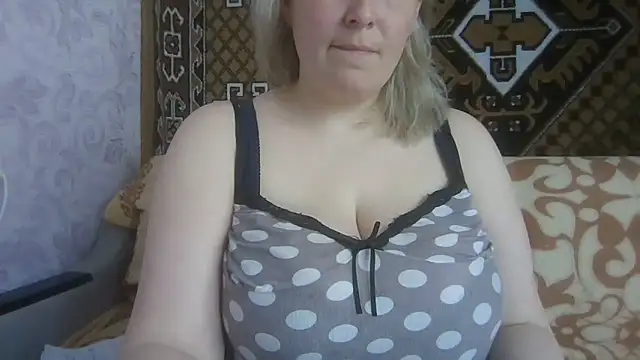 Snapshot of Diana_Britt chatting on April 28, 2026, 6:40 am Diana Britt online show from April 28, 2026, 6:40 am