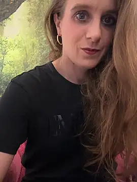 LadyChantale online show from January 8, 2025, 5:59 pm
