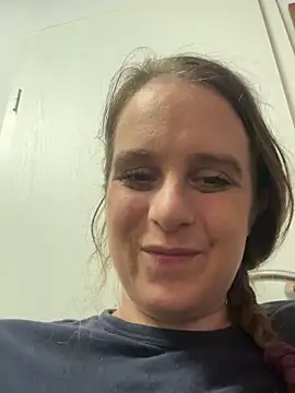LadyChantale online show from May 11, 2026, 6:08 am