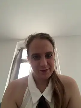 LadyChantale online show from June 17, 2026, 5:54 am