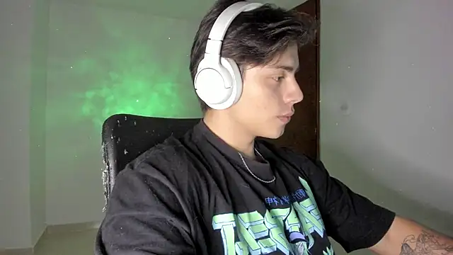 Snapshot of Giordano_Russo chatting on September 28, 2025, 1:55 am Giordano Russo online show from September 28, 2025, 1:55 am