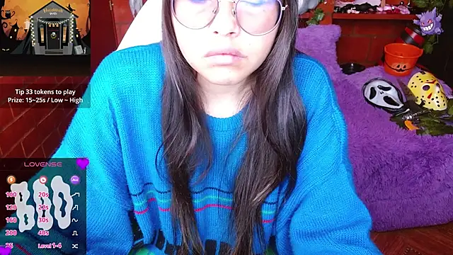 Snapshot of MidoriQuiinn chatting on October 18, 2025, 2:07 pm MidoriQuiinn online show from October 18, 2025, 2:07 pm