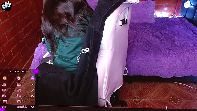 MidoriQuiinn online show from February 19, 2026, 2:13 pm