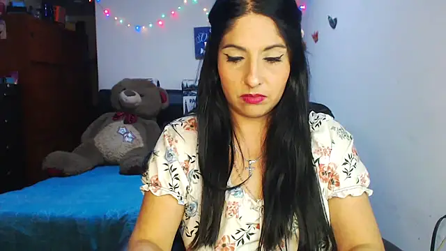 sahtlove1 online show from November 28, 2025, 12:35 am