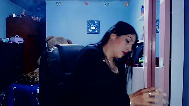 Snapshot of sahtlove1 chatting on February 11, 2026, 12:48 am sahtlove1 online show from February 11, 2026, 12:48 am