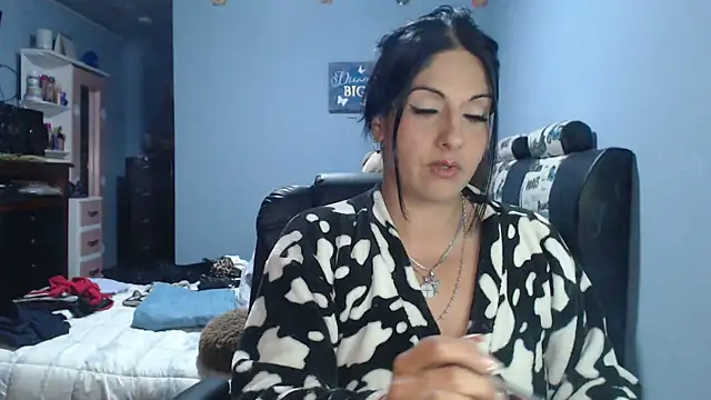 sahtlove1 online show from June 23, 2026, 1:14 am
