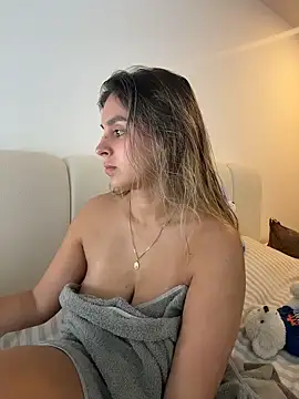 Snapshot of oriana_zoeee chatting on April 30, 2026, 12:39 am oriana zoeee online show from April 30, 2026, 12:39 am